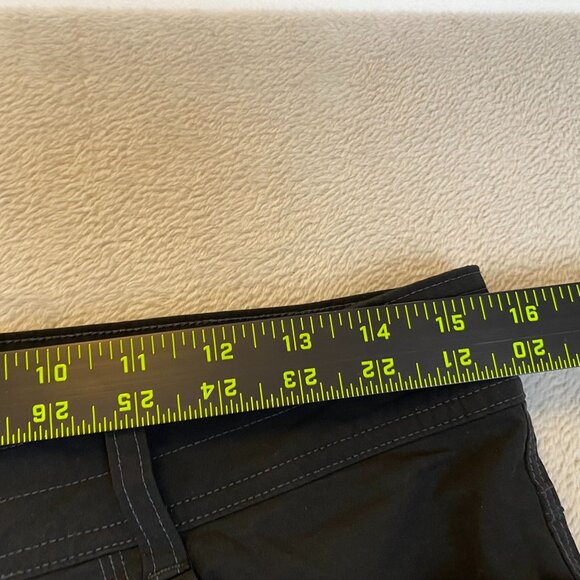 Swiss Tech Mens Cargo Pants 32x30  Black Soot Stretch Nylon Spandex Mix - Picture 5 of 12